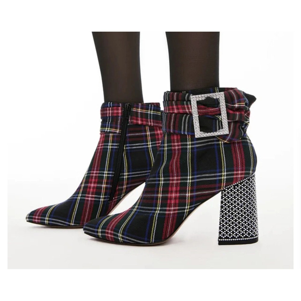 Betsey Johnson Millburn Black Red Plaid Boots Women's 9.5 Booties Ankle Buckle